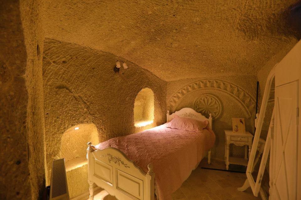 מלון Ortahisar Iris Cave Cappadocia מראה חיצוני תמונה